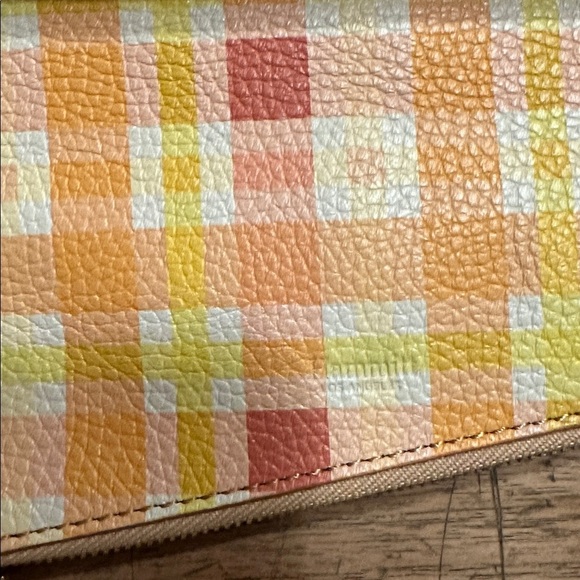 Hammitt Dillon Marigold Mango purse - Picture 5 of 15